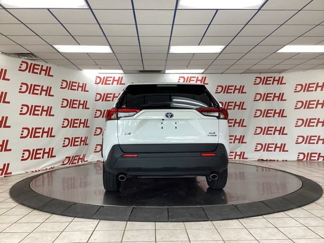 Used 2024 Toyota RAV4 XLE AWD/4WD image 6