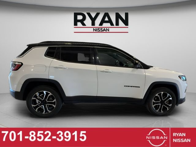 Used 2024 Jeep Compass Limited AWD/4WD image 2