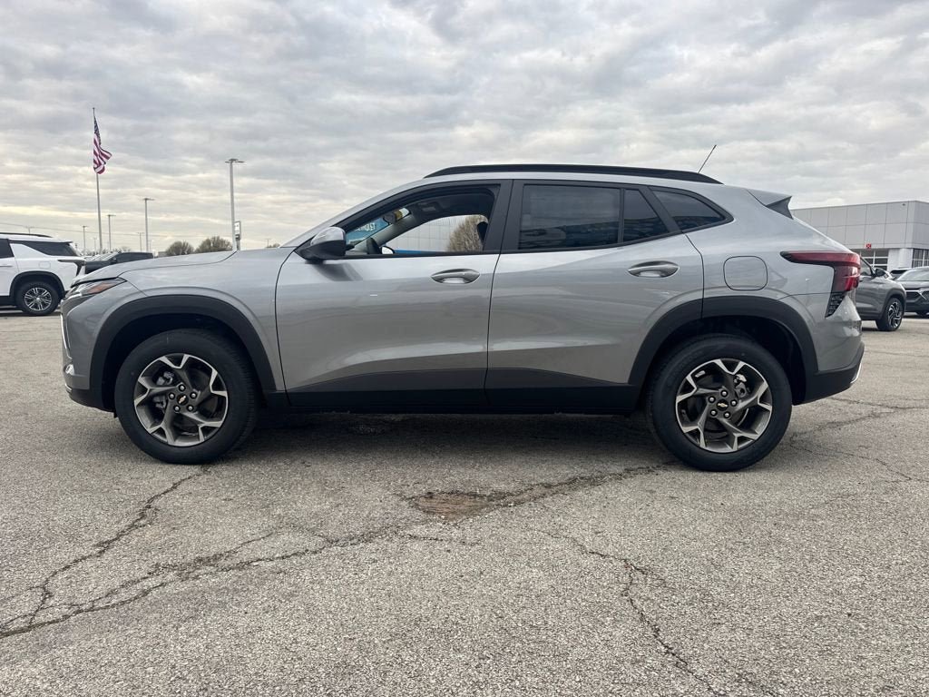 New 2026 Chevrolet Trax LT w/ Driver Confidence Package FWD image 3