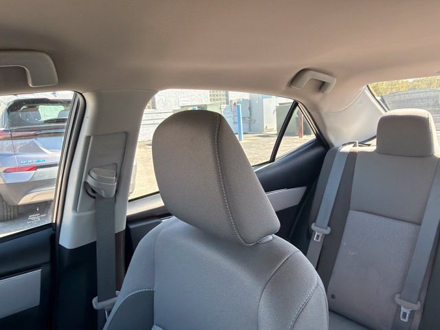 Used 2017 Toyota Corolla LE w/ Carpet Mat Package (TMS) FWD image 56