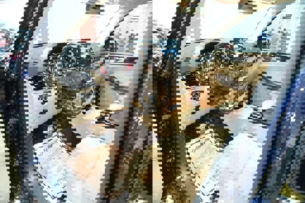 Used 2019 Mercedes-Benz GLE 400 4MATIC w/ Premium 1 Package image 16