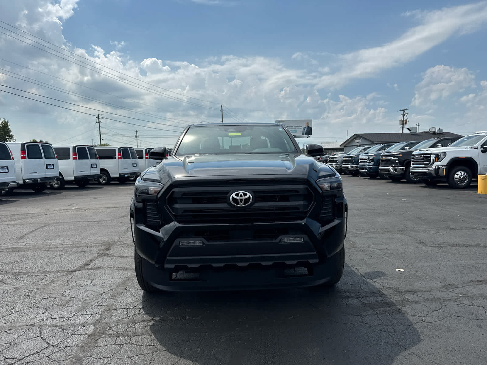 Used 2026 Toyota Tacoma SR5 AWD/4WD image 8