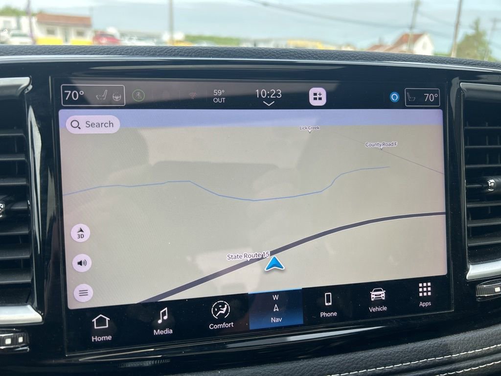Used 2023 Chrysler Pacifica Limited w/ Uconnect Theater Family Group FWD image 31