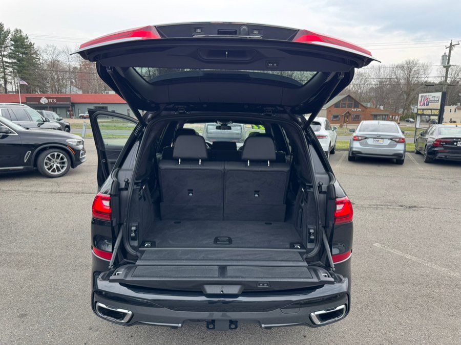 Used 2022 BMW X7 xDrive40i w/ M Sport Package image 23