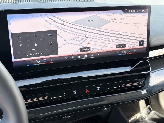 Certified 2025 BMW 530i RWD image 29