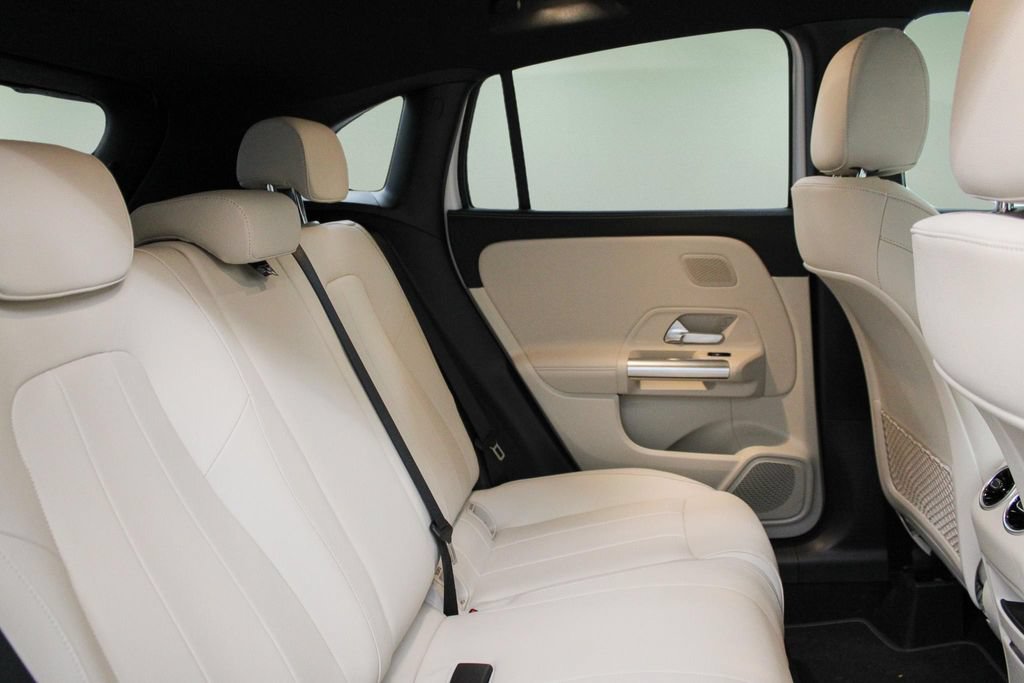 Used 2025 Mercedes-Benz GLA 250 4MATIC image 27