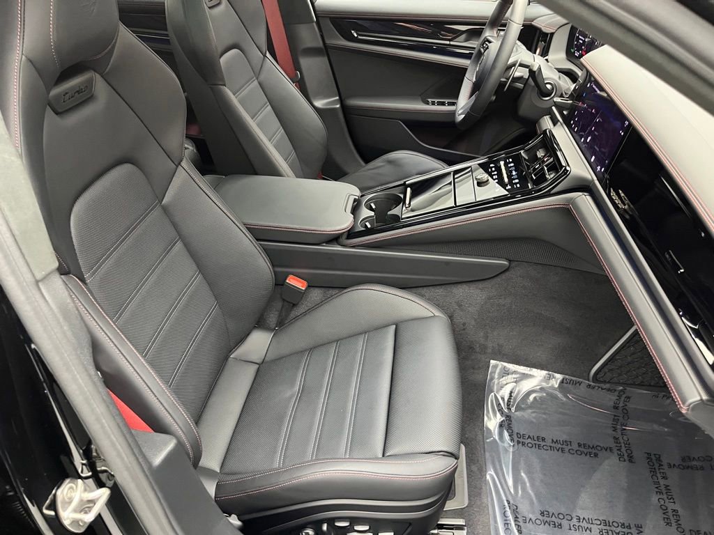 Certified 2025 Porsche Panamera Turbo image 38