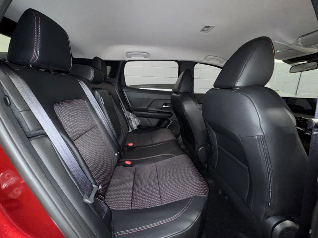 New 2026 Nissan Kicks SR w/ Cold Weather Package image 14