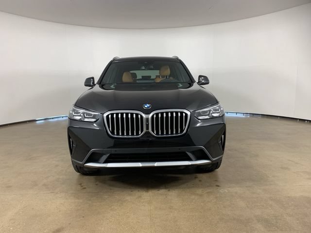 Used 2023 BMW X3 xDrive30i AWD/4WD image 3