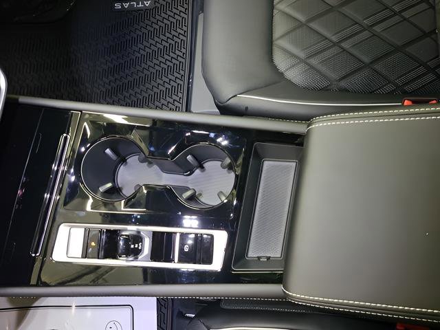 New 2026 Volkswagen Atlas SEL Premium R-Line image 17