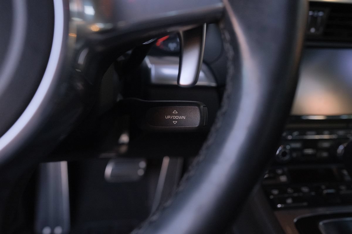 Used 2013 Porsche 911 Carrera RWD image 17