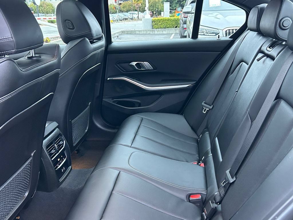 Used 2023 BMW 330i Sedan w/ Premium Package RWD image 30