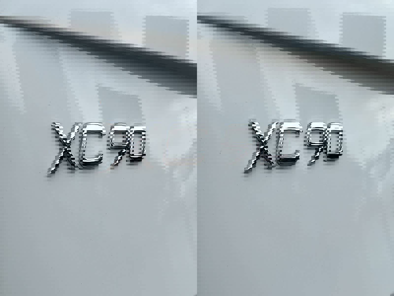 Used 2023 Volvo XC90 B6 Plus w/ Protection Package Premier image 12