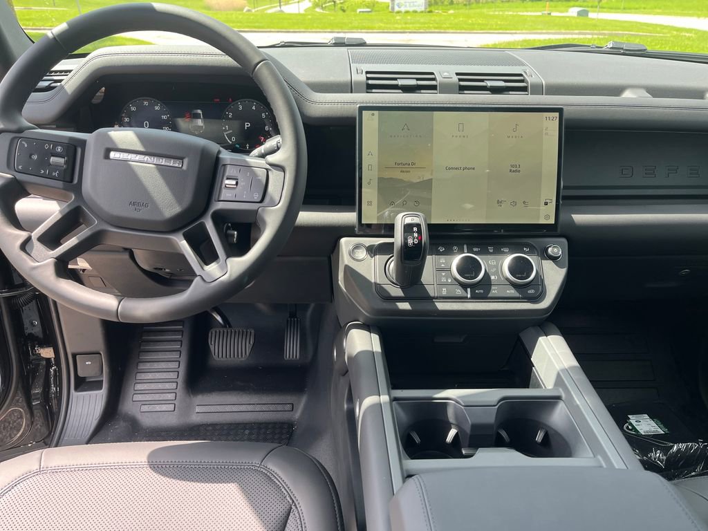 New 2026 Land Rover Defender 110 S AWD/4WD image 12
