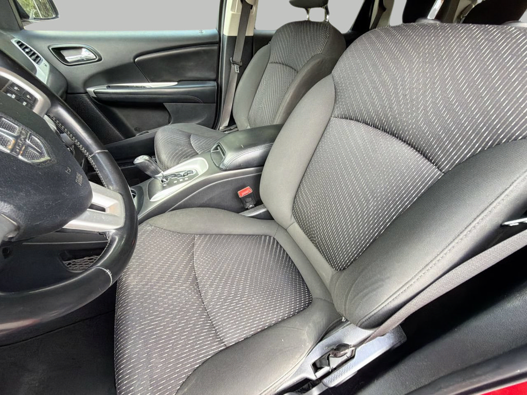 Used 2019 Dodge Journey SE w/ Connectivity Group FWD image 19