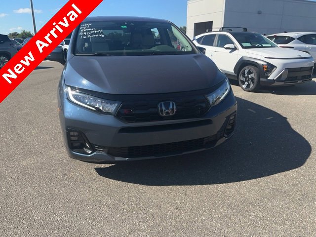 Used 2025 Honda Odyssey Elite image 3