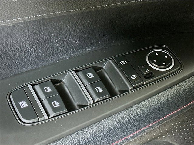 Used 2023 Kia Forte GT image 21