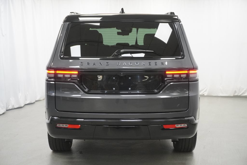 Certified 2025 Jeep Grand Wagoneer Series III w/ Rear Seat Video Group 1 AWD/4WD image 11
