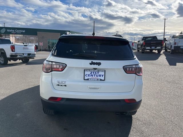 Used 2020 Jeep Compass Latitude AWD/4WD image 13