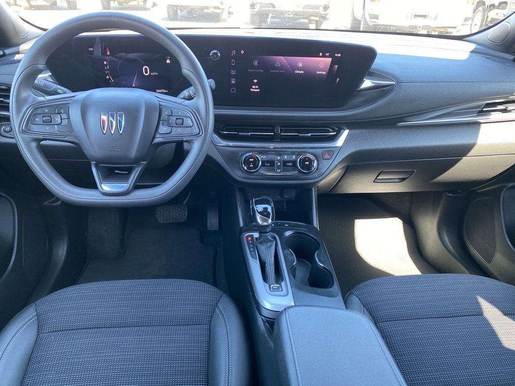 Used 2025 Buick Envista Preferred image 4