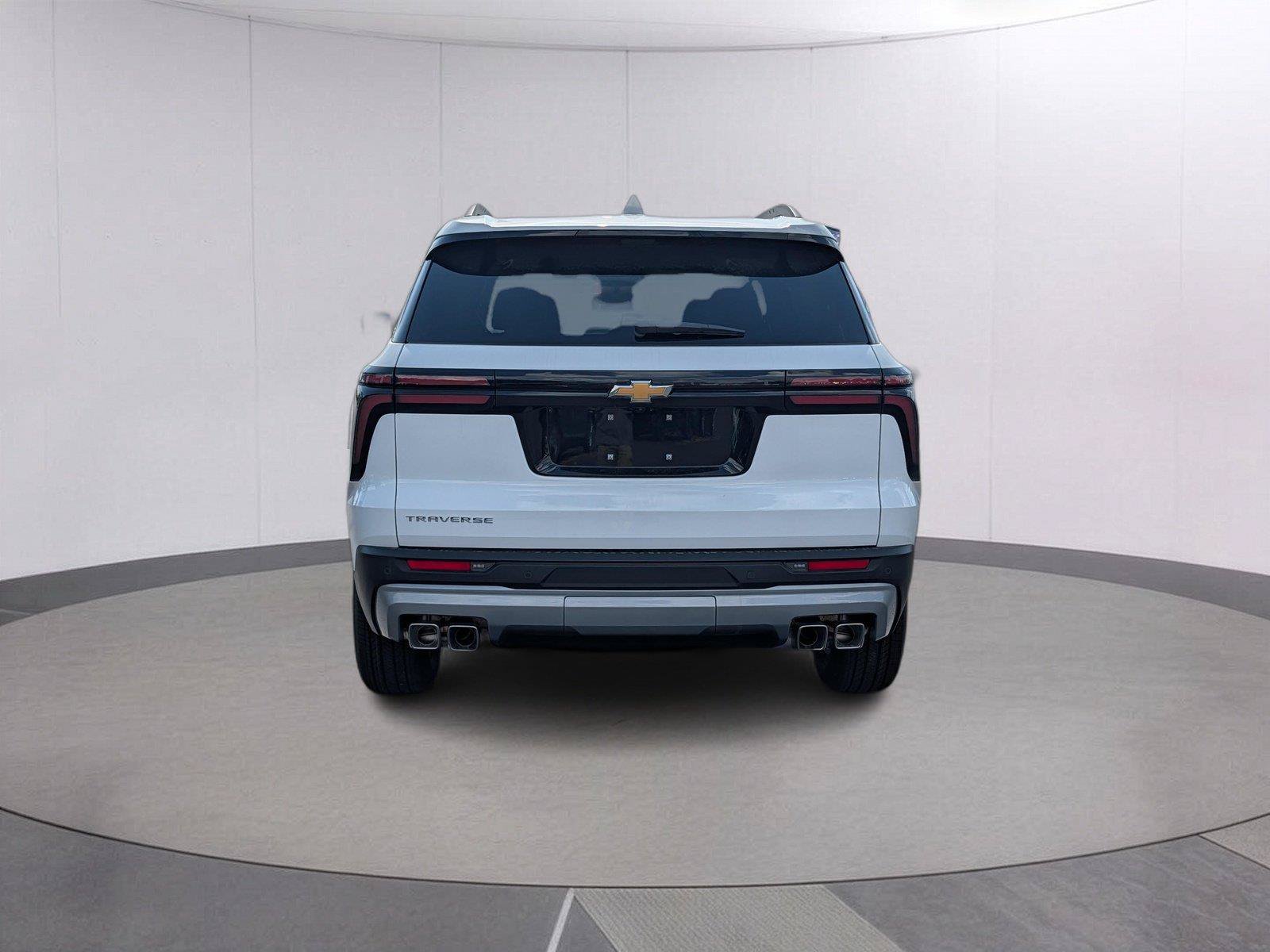 New 2026 Chevrolet Traverse LT w/ Driver Confidence Package FWD image 4