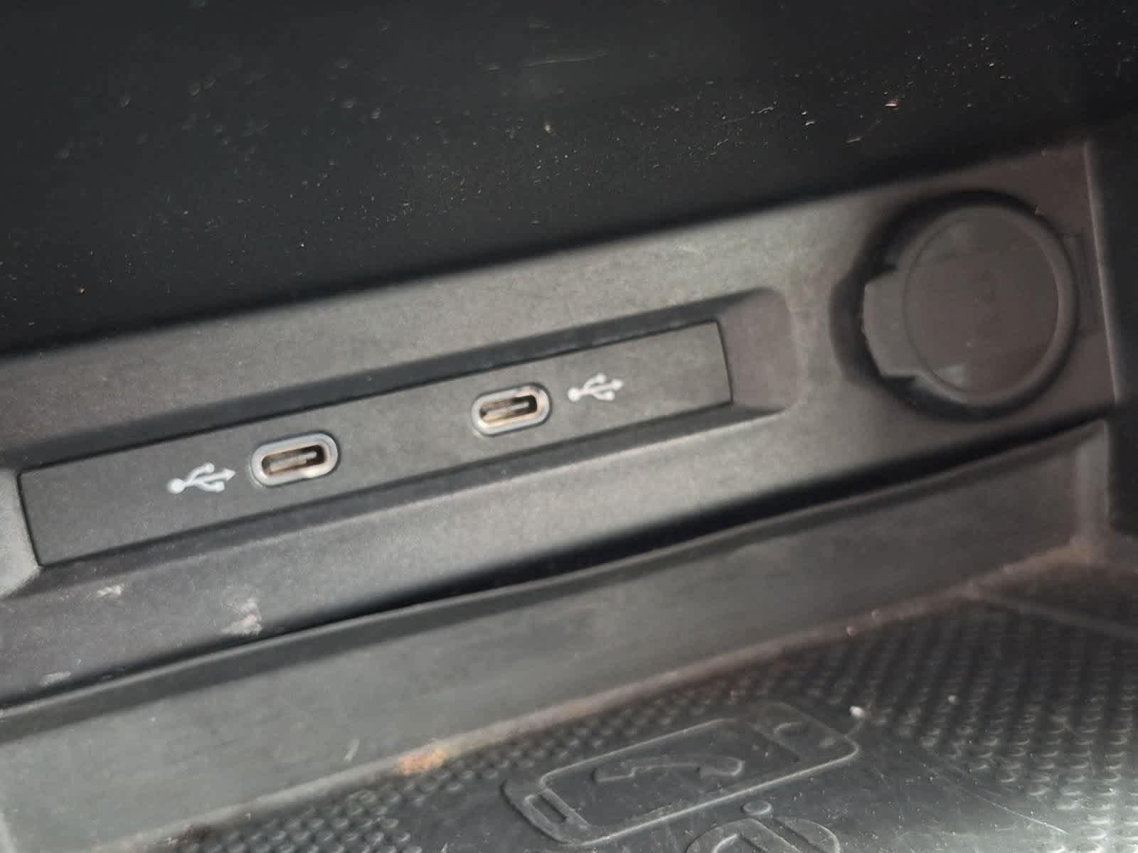 Used 2021 Volkswagen Tiguan SE AWD/4WD image 30