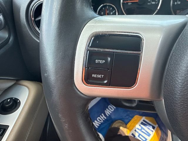 Used 2015 Jeep Compass High Altitude FWD image 19