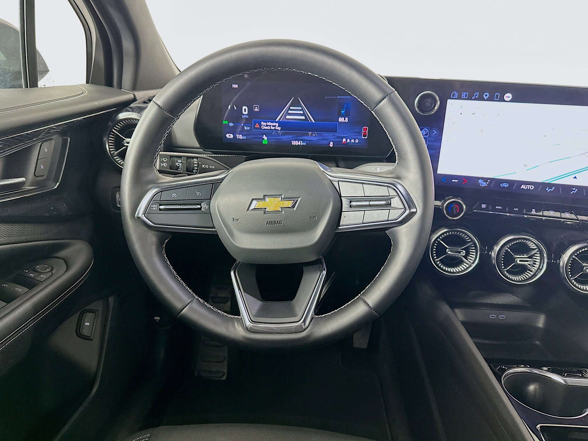 Used 2024 Chevrolet Blazer EV LT AWD/4WD image 18