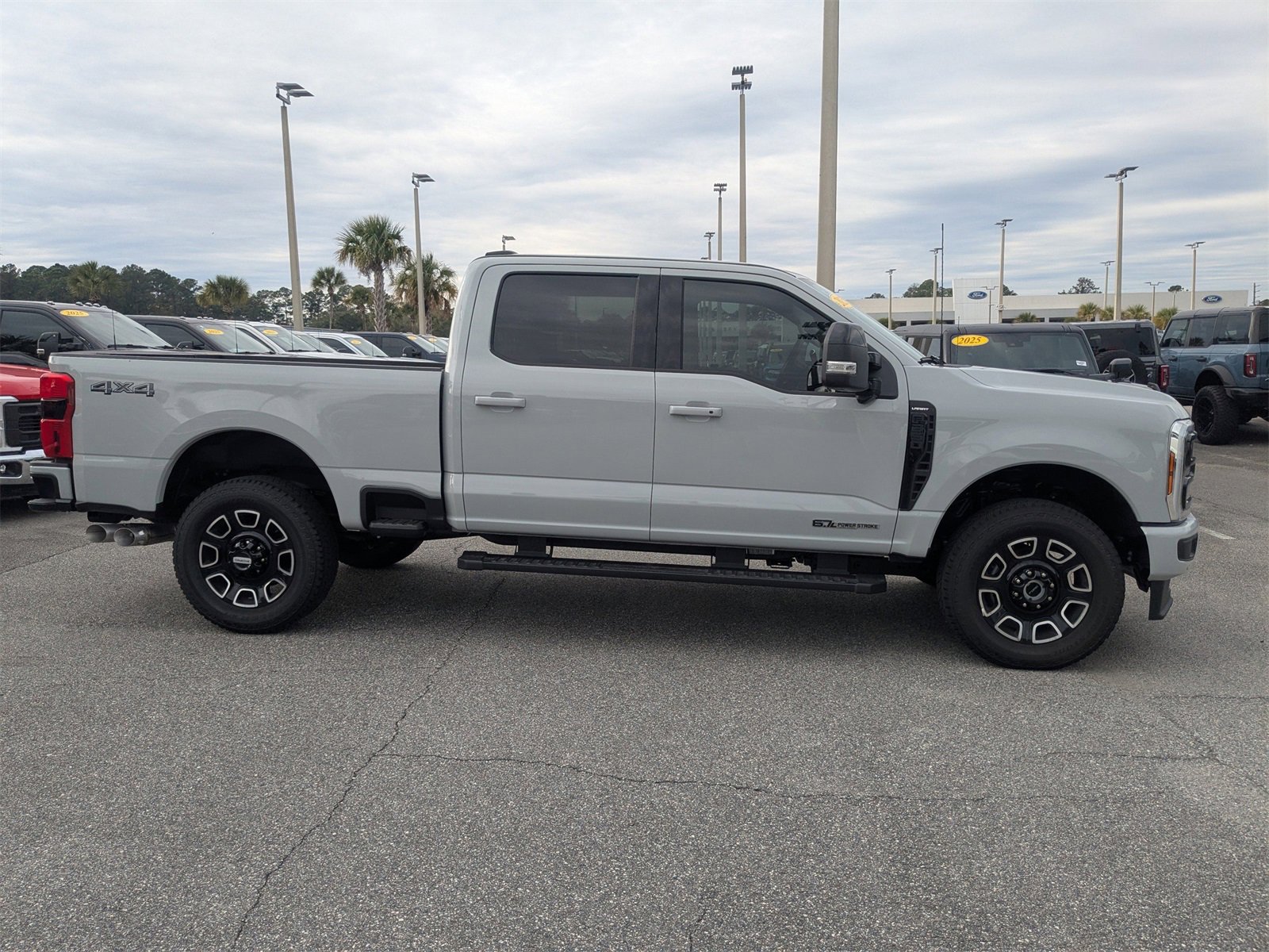 New 2025 Ford F350 Lariat w/ Lariat Ultimate Package image 3