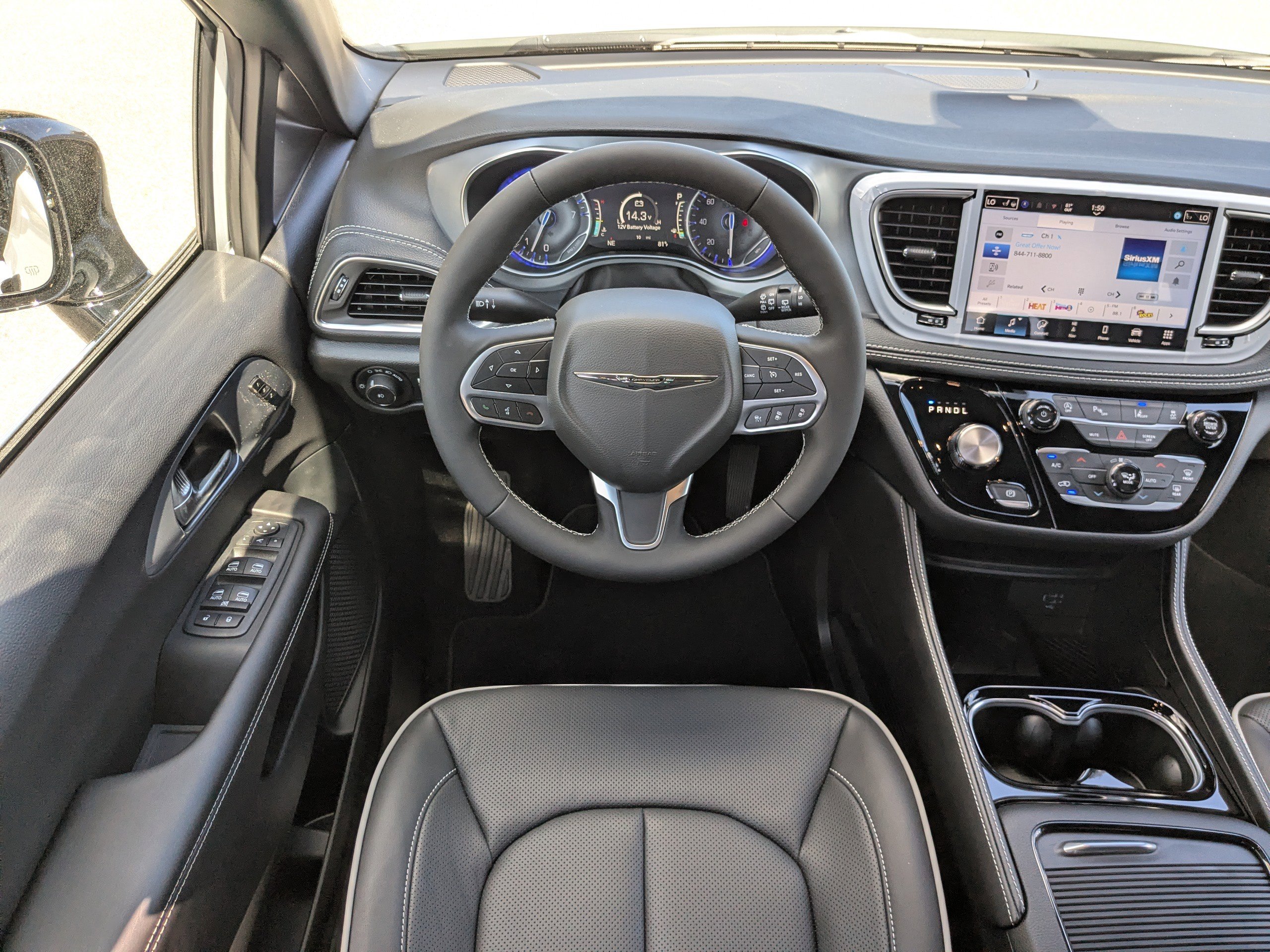 New 2026 Chrysler Pacifica Limited image 15