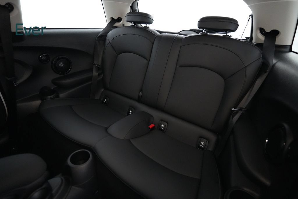 Used 2024 MINI Cooper SE FWD image 24