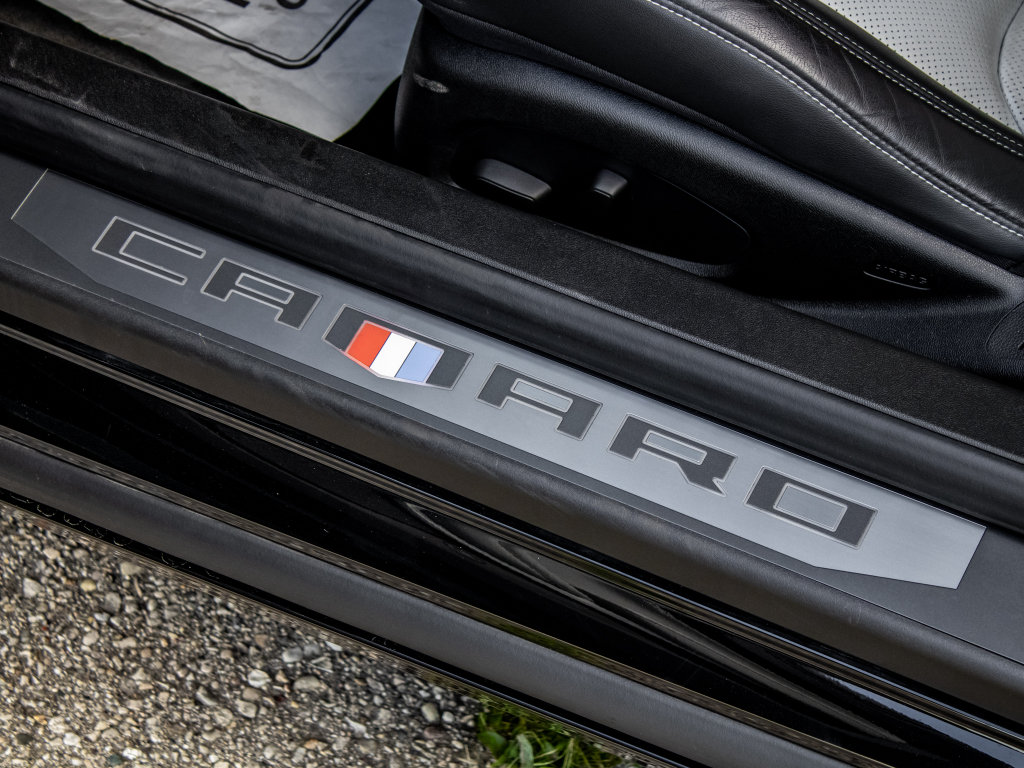 Used 2016 Chevrolet Camaro SS RWD image 26