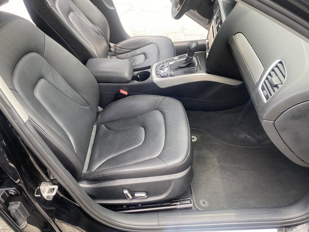 Used 2016 Audi A4 2.0T Premium image 16