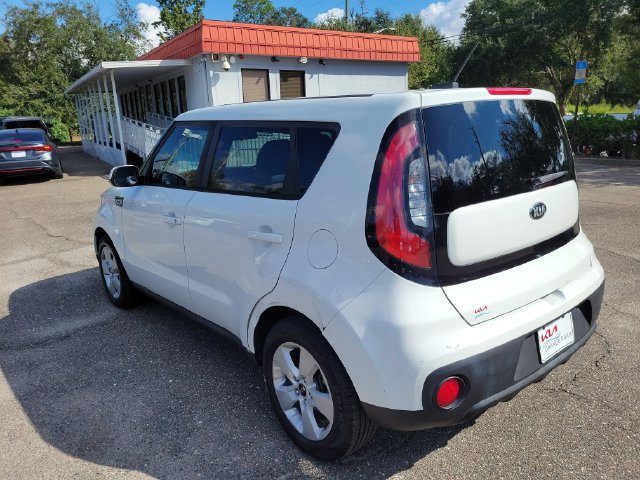 Used 2017 Kia Soul FWD image 3