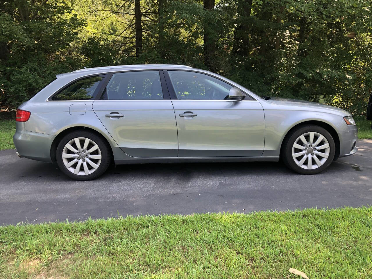 Used 2009 Audi A4 2.0T Premium Plus image 4