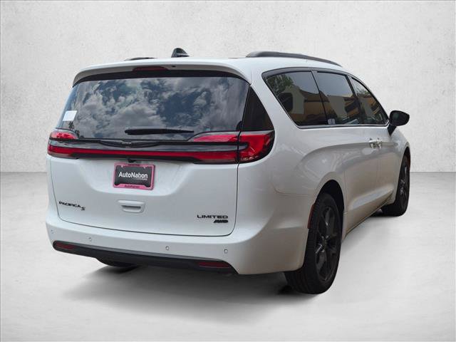 New 2026 Chrysler Pacifica Limited w/ S Appearance Package AWD/4WD image 2