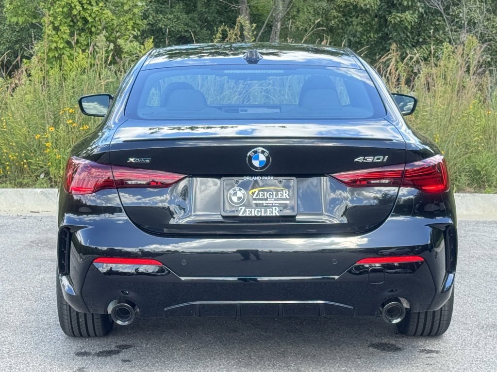 Used 2026 BMW 430i xDrive Coupe w/ M Sport Package image 5