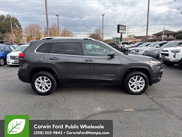 Used 2015 Jeep Cherokee Latitude w/ Comfort/Convenience Group AWD/4WD image 4