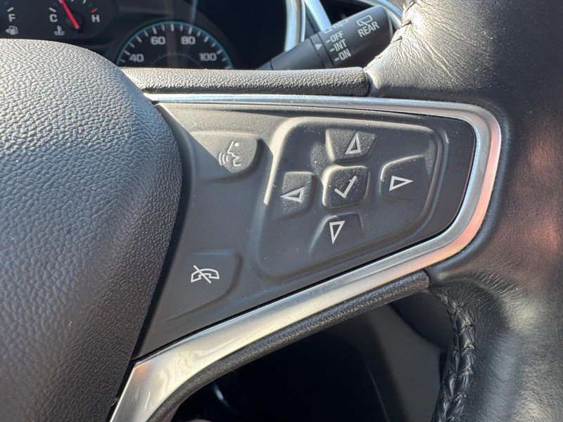 Used 2018 Chevrolet Equinox LT FWD image 17