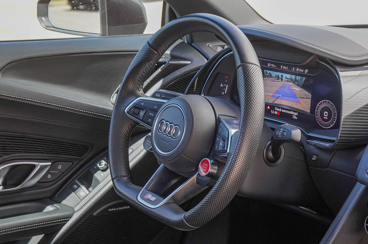 Used 2021 Audi R8 V10 w/ Premium Package RWD image 43