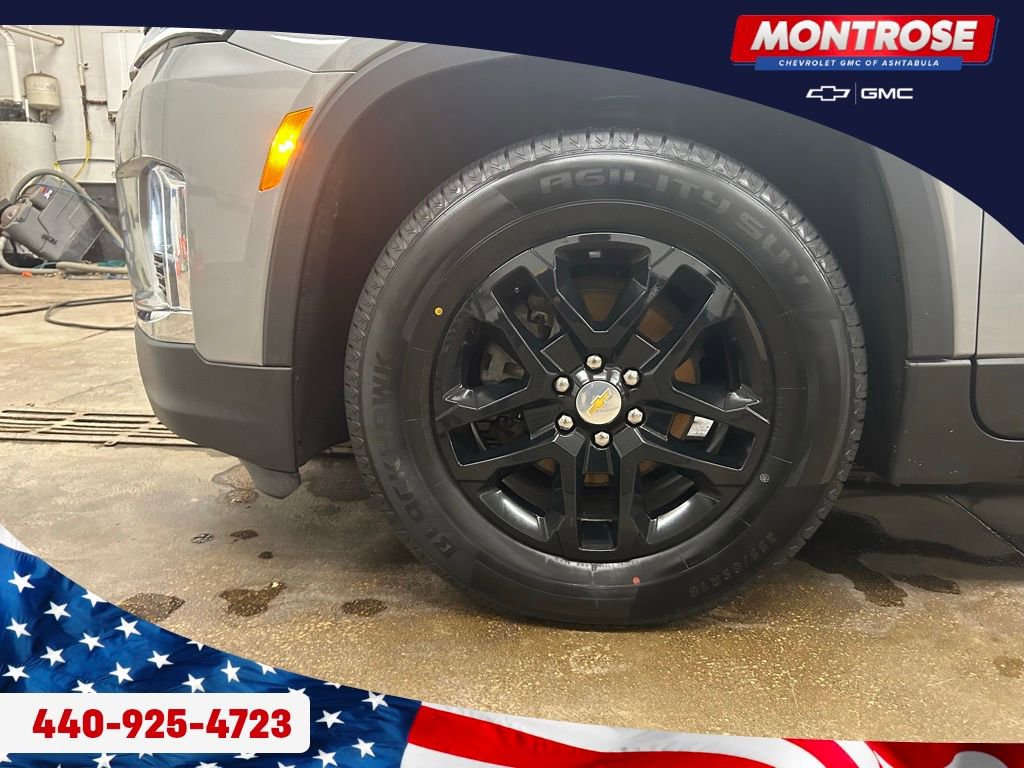 Used 2023 Chevrolet Traverse LS image 33
