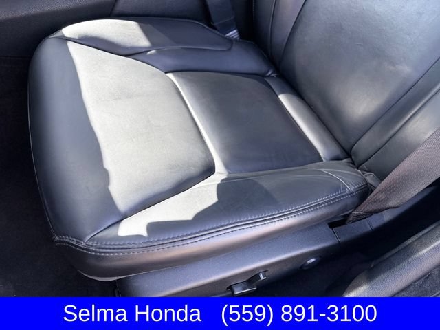 Used 2022 Chrysler 300 Touring L w/ Popular Equipment Group AWD/4WD image 10
