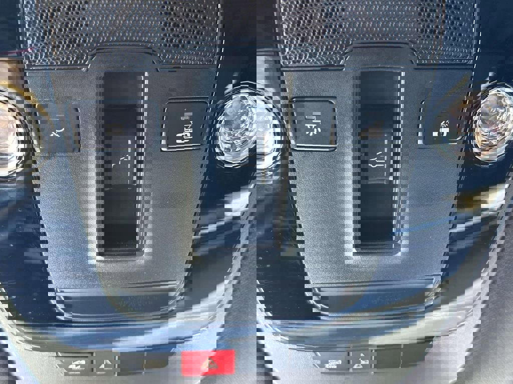 Certified 2025 Kia Sportage X-Line w/ Premium Package image 34