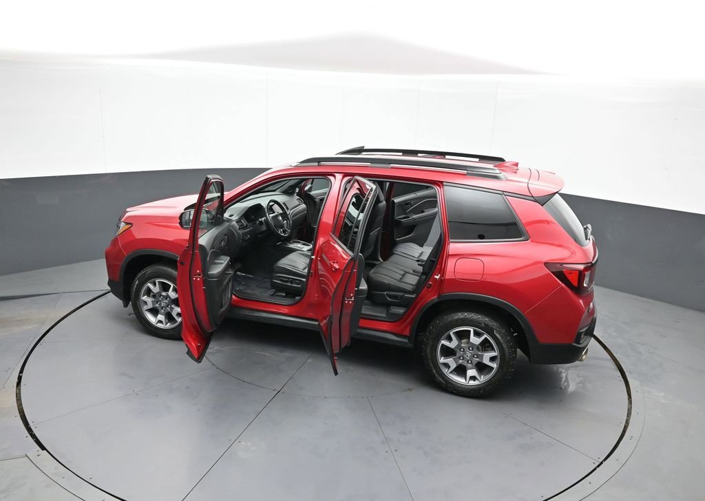 Certified 2023 Honda Passport TrailSport image 44
