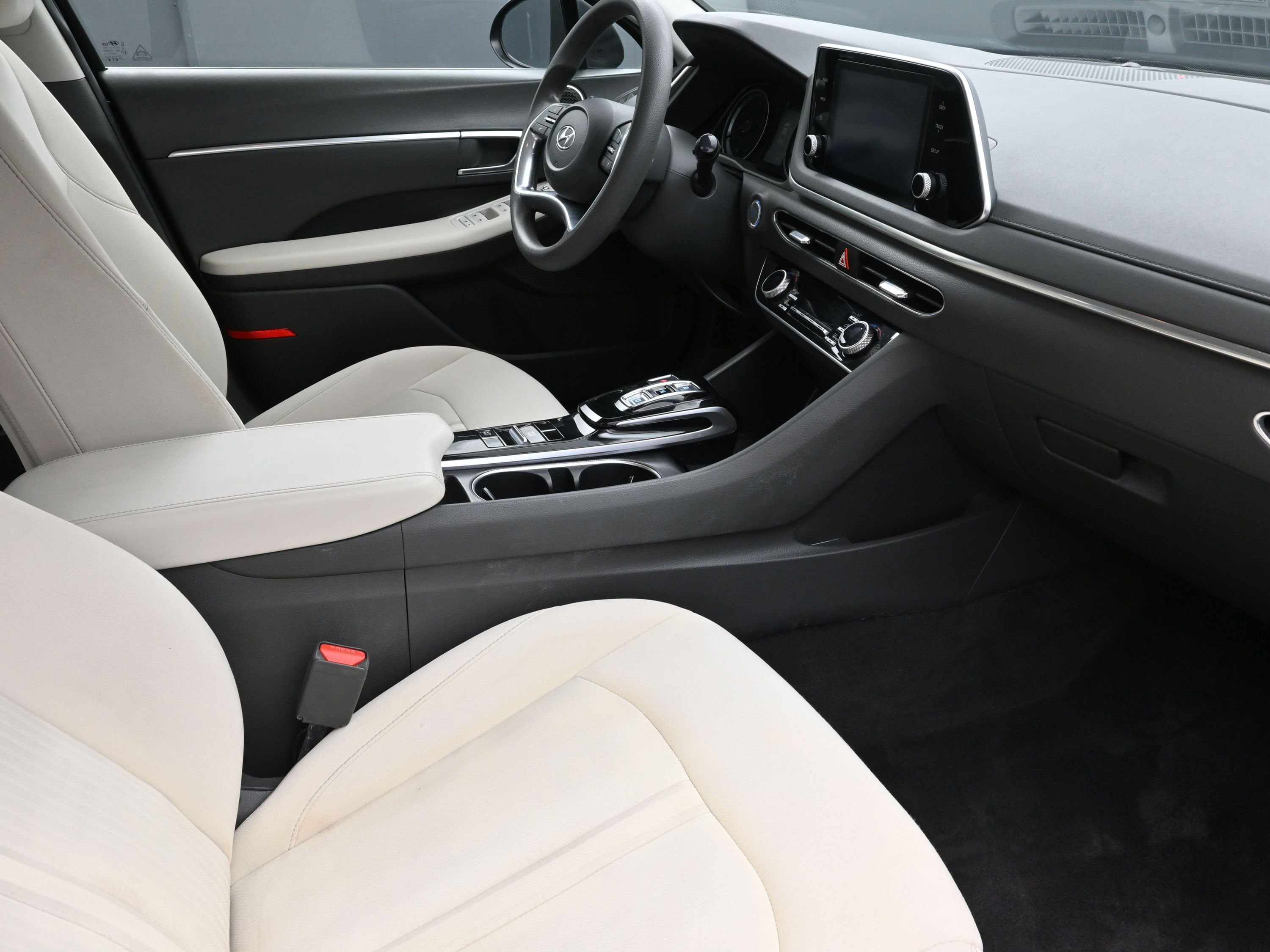 Used 2022 Hyundai Sonata SEL w/ Preferred Accessory Package image 27