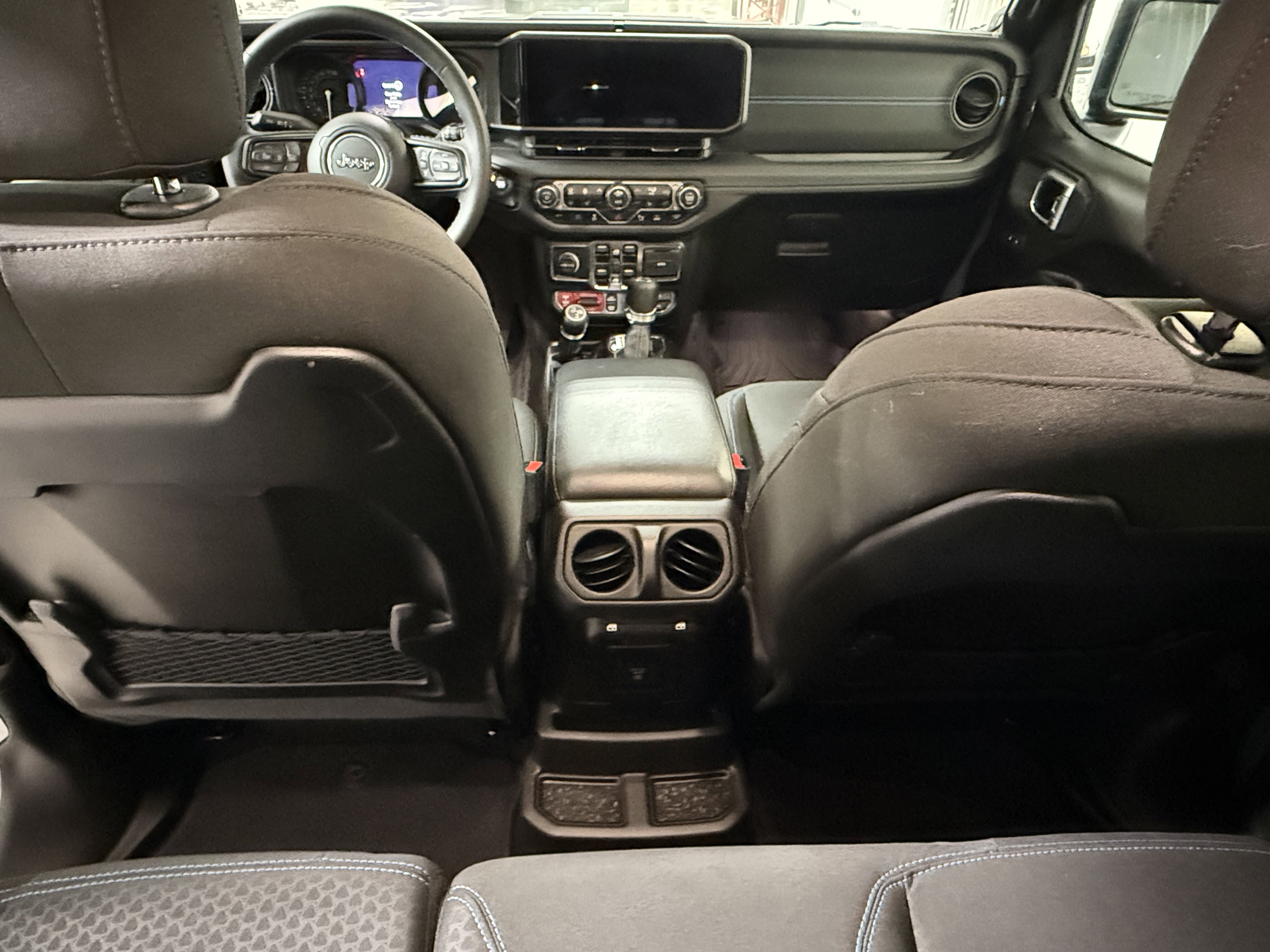 Used 2024 Jeep Wrangler Unlimited Rubicon 4xe w/ Technology Group image 20