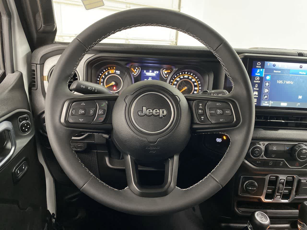 Used 2025 Jeep Wrangler Sport S AWD/4WD image 19