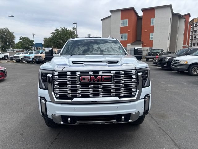 Used 2026 GMC Sierra 2500 Denali w/ Denali Reserve Package AWD/4WD image 3