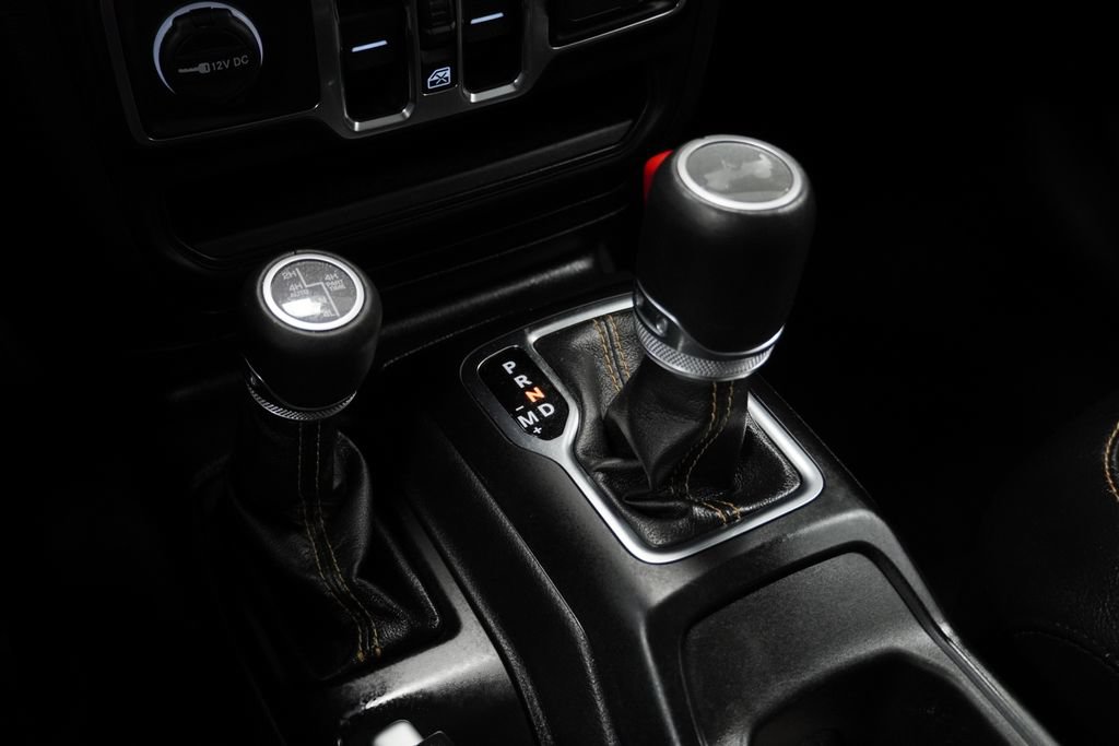 Used 2023 Jeep Wrangler Unlimited Sahara AWD/4WD image 37
