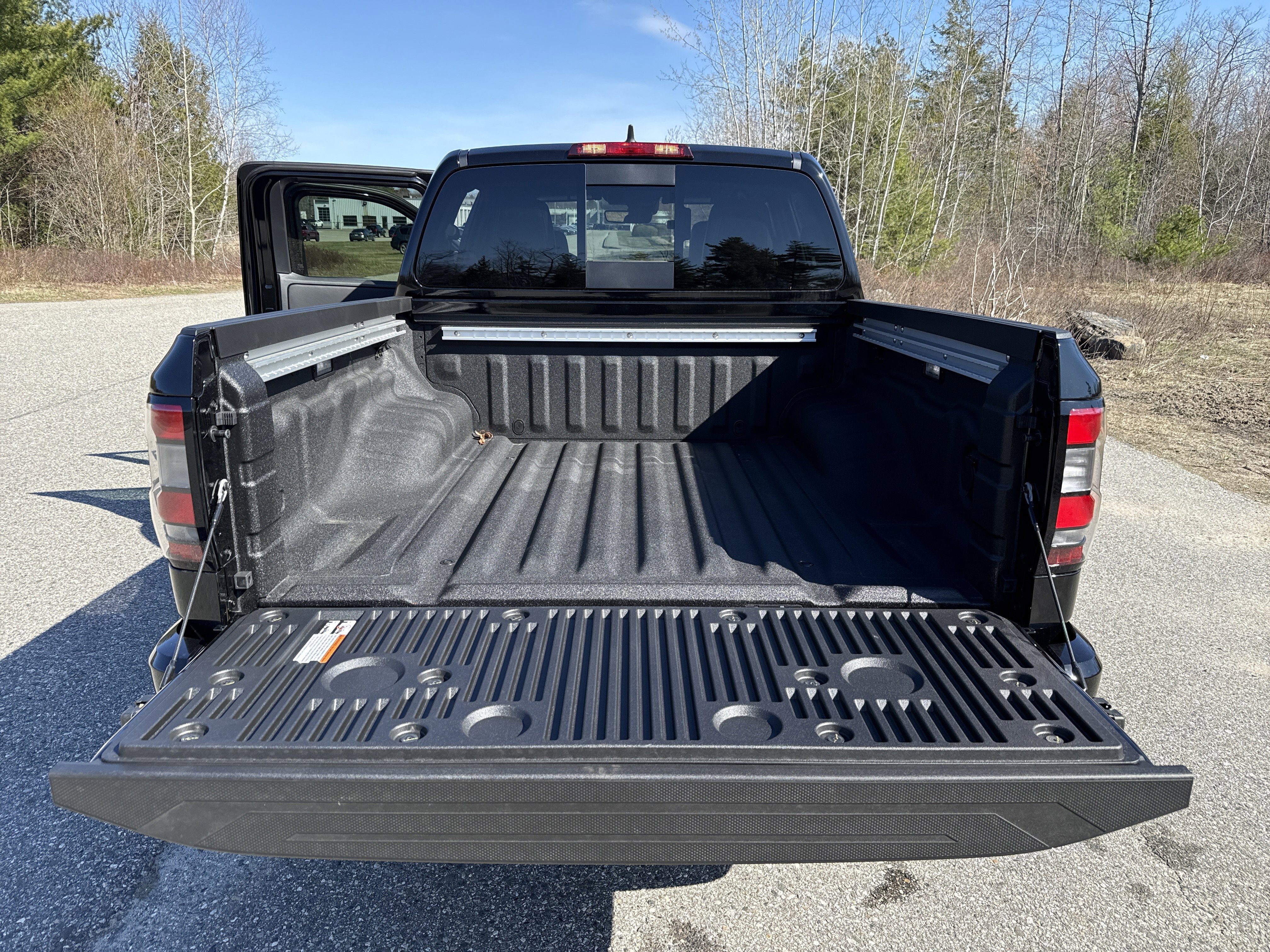 New 2026 Nissan Frontier PRO-4X AWD/4WD image 16